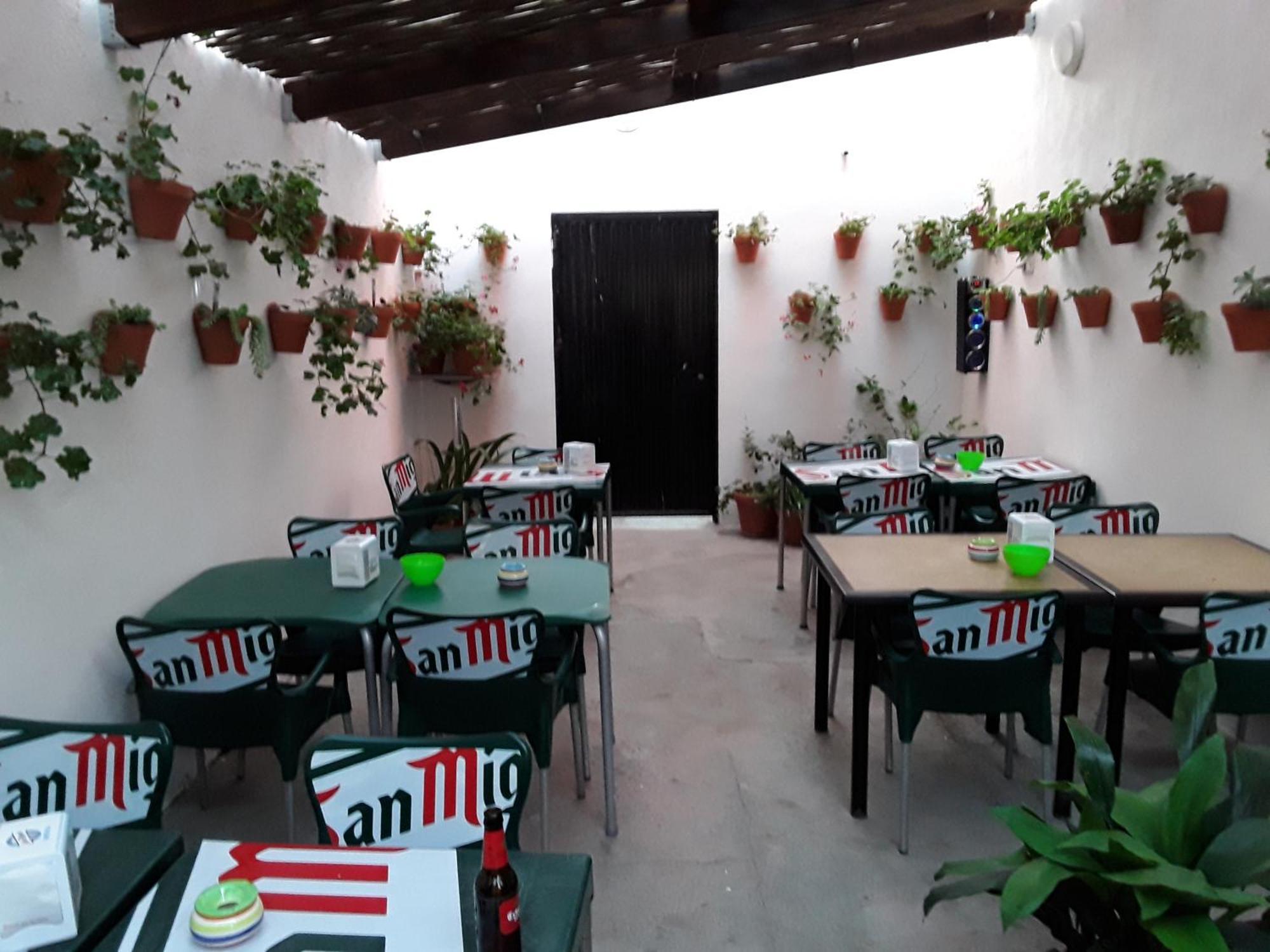 Hostal Miguel 卡拉宏达 外观 照片